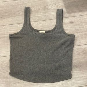 Simple and stylish gray tank top